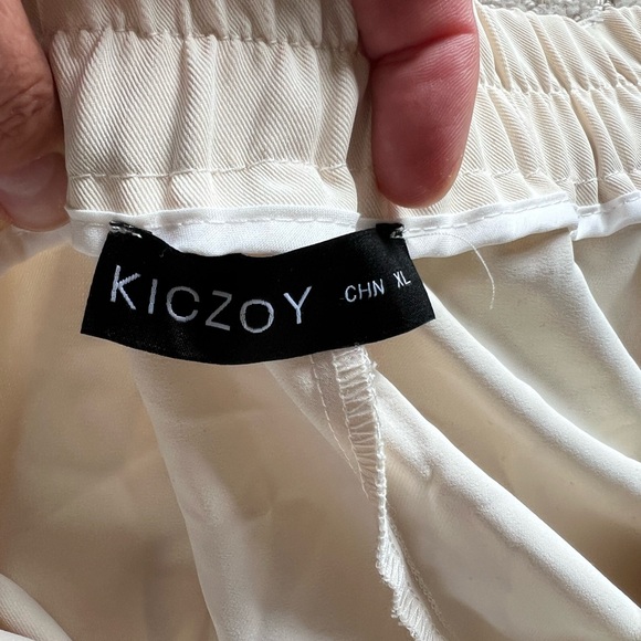 Ladies XL beige Kiczoy dress pant. - Picture 9 of 9